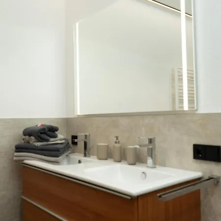 Kaunergrat Apartment *