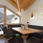 Kaunergrat Lägenhet